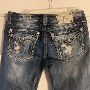 Miss Me Signature Cropped Jeans